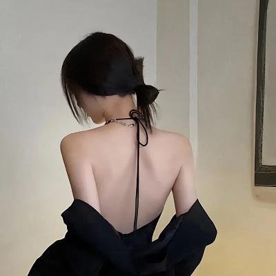 墨雨云间
